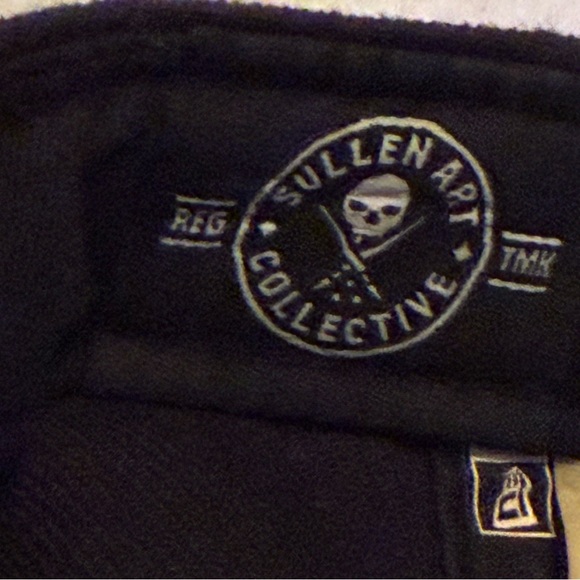 Sullen black and red SnapBack hat with roses and chains graphic on the brim - Picture 5 of 6